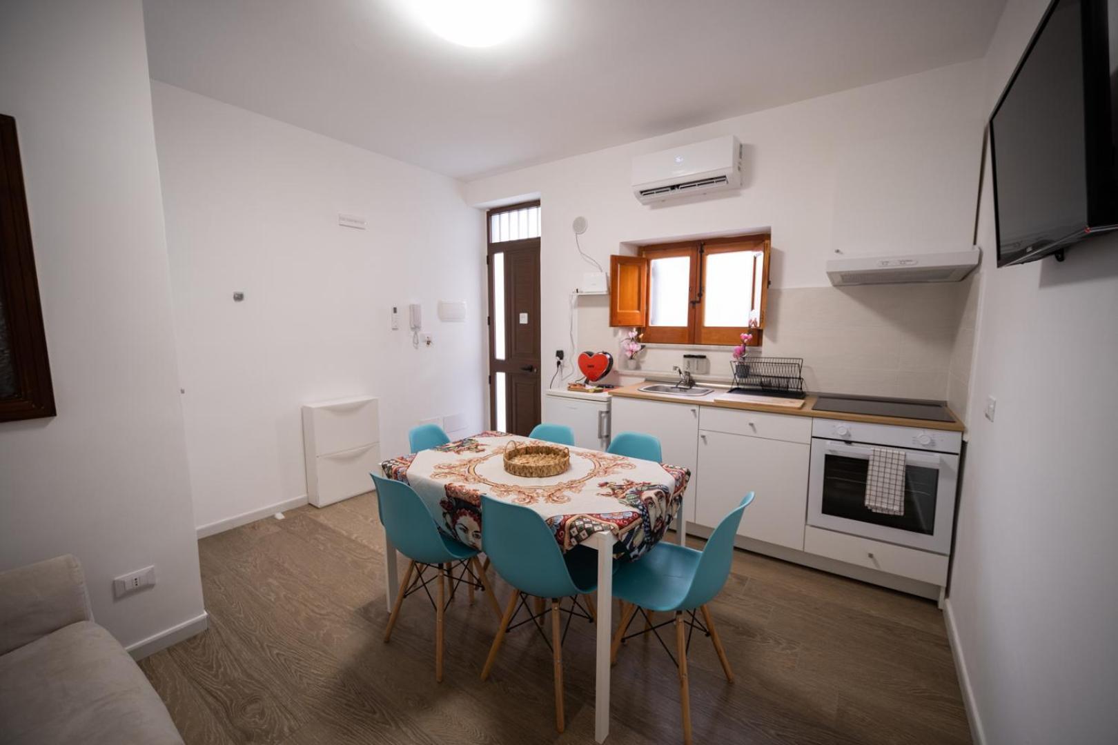 Matilde'S Holiday House Terrasini Esterno foto